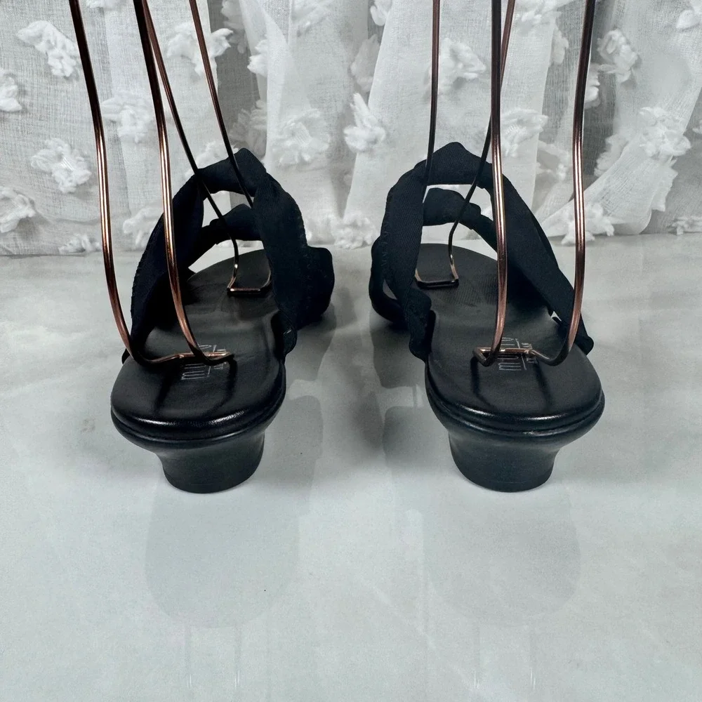 Munro American Black Double Strap Knotted Sandals Slip On Cruise Resort 8 WW